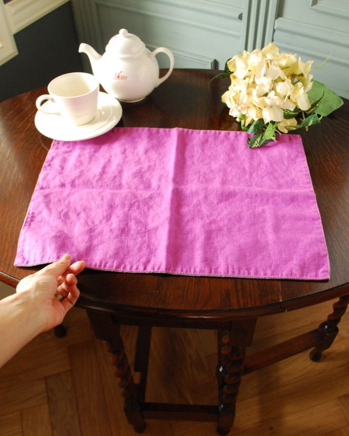 ダイニング雑貨 インテリア雑貨 フランスから届いたCoquecigruesのプレイスマット SETBAR Lin 。フランスらしい優雅なデザイン便利に使える大好きなアイテムだからこそ、特にフランスらしく優雅なデザインのものを選んできました。(cf-1251)