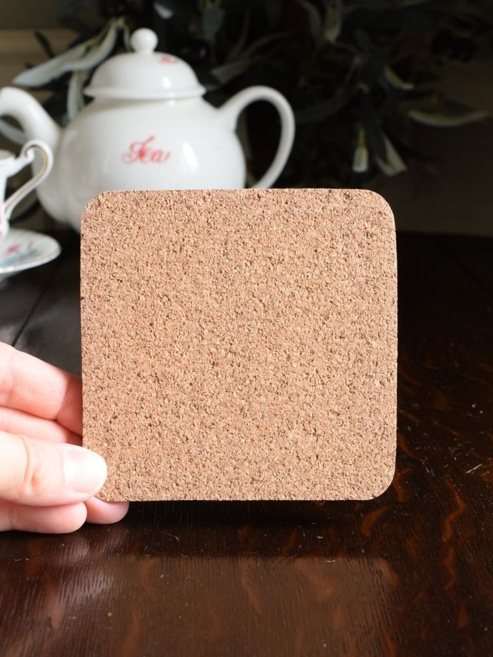 使いやすいサイズのコースター