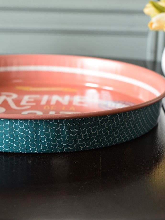 使いやすいサイズのトレイ