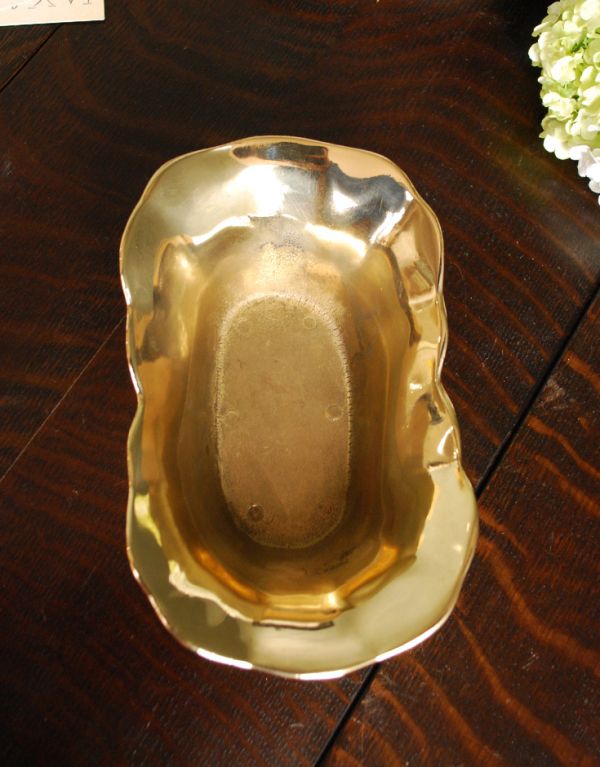 リビング雑貨　インテリア雑貨　真鍮バスケット。上から見るとこんな感じです。(n5-099)