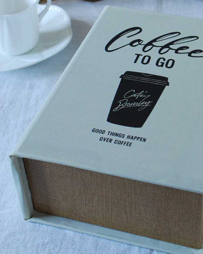 リビング雑貨 インテリア雑貨 小物をお洒落に収納できるブック型・ジュエリーボックス(coffee white)。見た目はオシャレな洋書ですアンティークの本のようなデザインのお洒落なボックス。(n5-142)