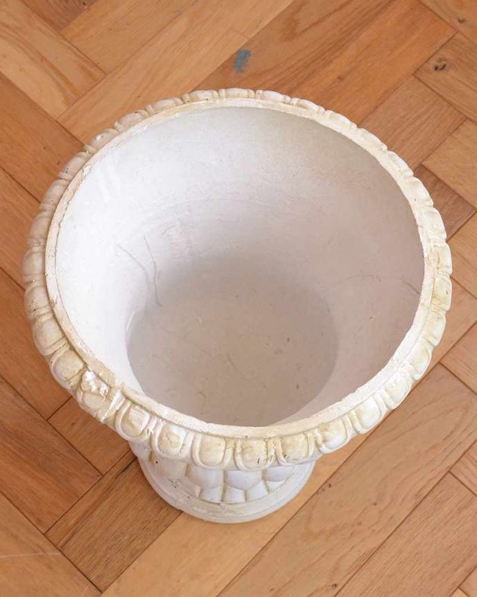 その他インテリア雑貨　インテリア雑貨　ヨーロッパの雰囲気漂うアンティーク風のプランター。上から見るとこんな感じです。(n5-182)