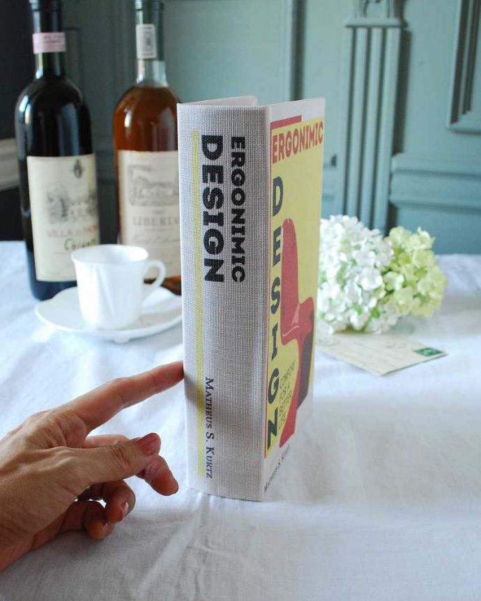 リビング雑貨　インテリア雑貨　小物をお洒落に収納できるブック型ボックス(DESIGN) 。背表紙もカッコいい立てて収納できちゃうので便利です。(n5-200)