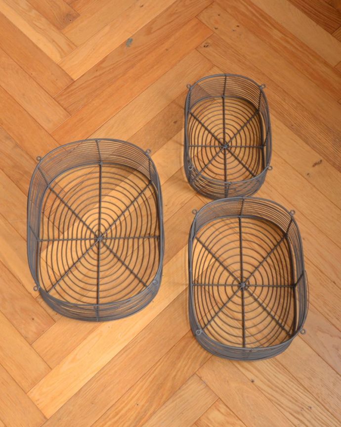 リビング雑貨　インテリア雑貨　アイアン3段ﾊﾞｽｹｯﾄ　(n5-201)