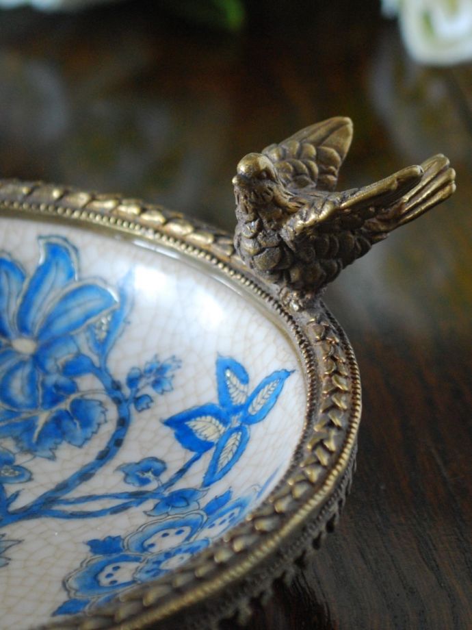 シノワズリデザインのおしゃれな器