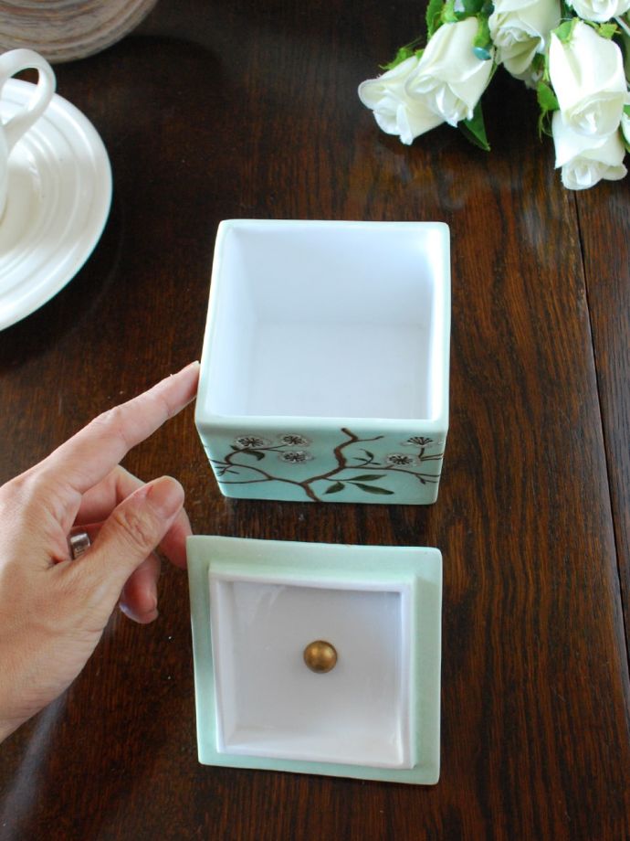 おしゃれな陶磁器の器