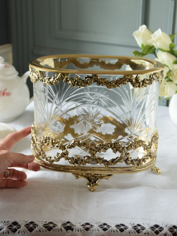 美しいガラスの器