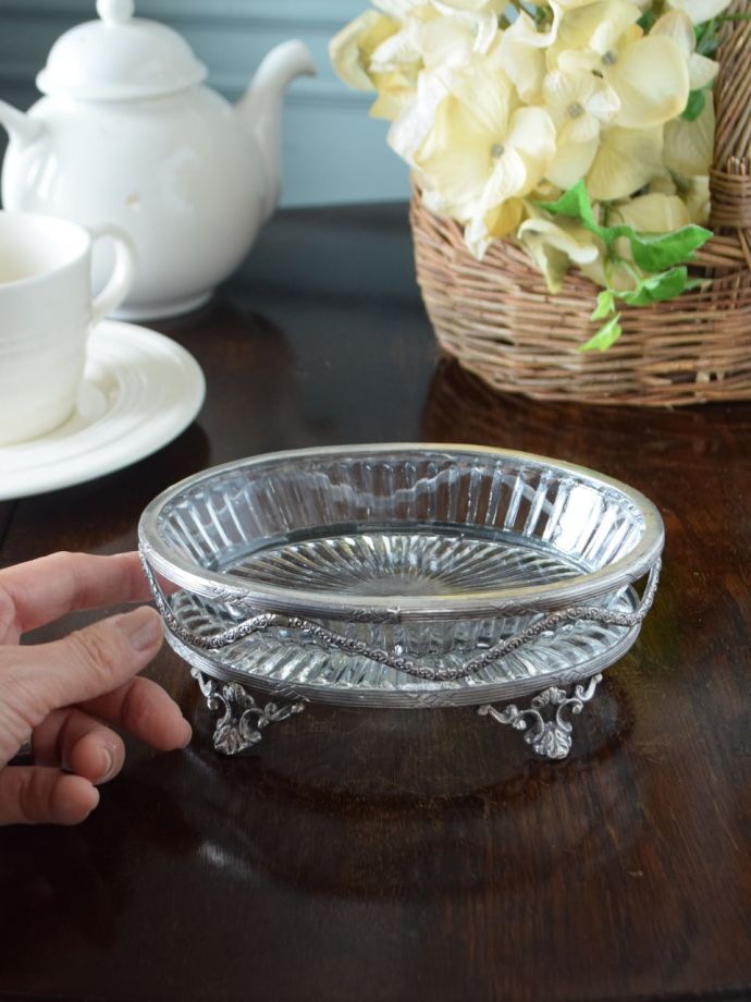 美しいガラスの器