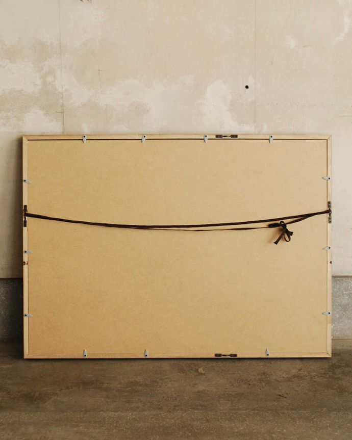 リビング雑貨　インテリア雑貨　フレンチアートフレーム　レイモン・サビニャックチョコレート「LANVIN」。裏面には壁に掛ける金具が付いているので、簡単に取り付けることができます。(n7-105)