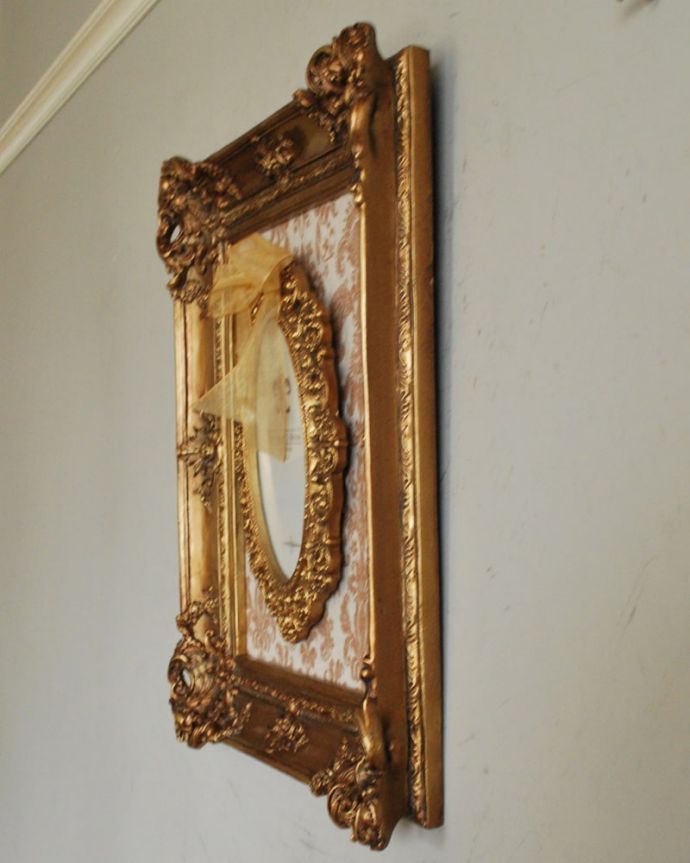 インテリア雑貨 フォトフレーム・アンティークゴールド 横から見ると・・・こんな感じです。(n7-180)