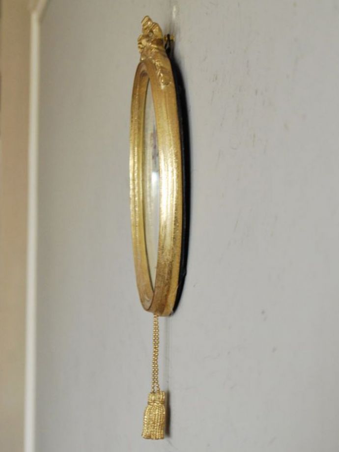 リビング雑貨　インテリア雑貨　アンティーク風に仕上げたフランス風のミニフレーム（タッセル付き）。横から見ると･･･こんな感じです。(n7-181)