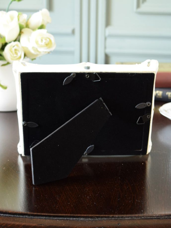 フォトフレームの裏側