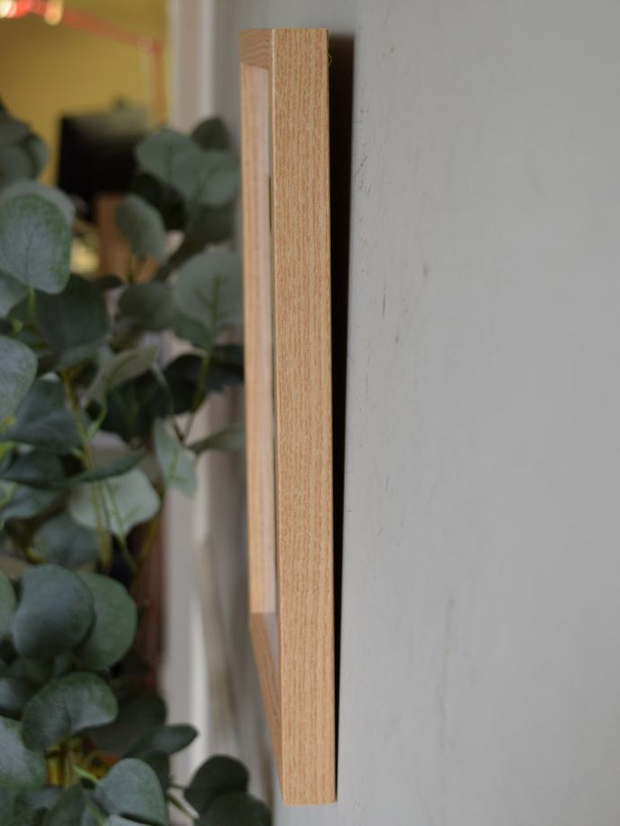 アートフレームの側面