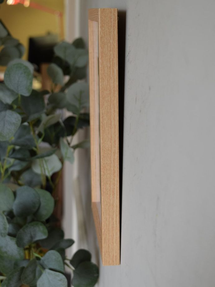 アートフレームの側面