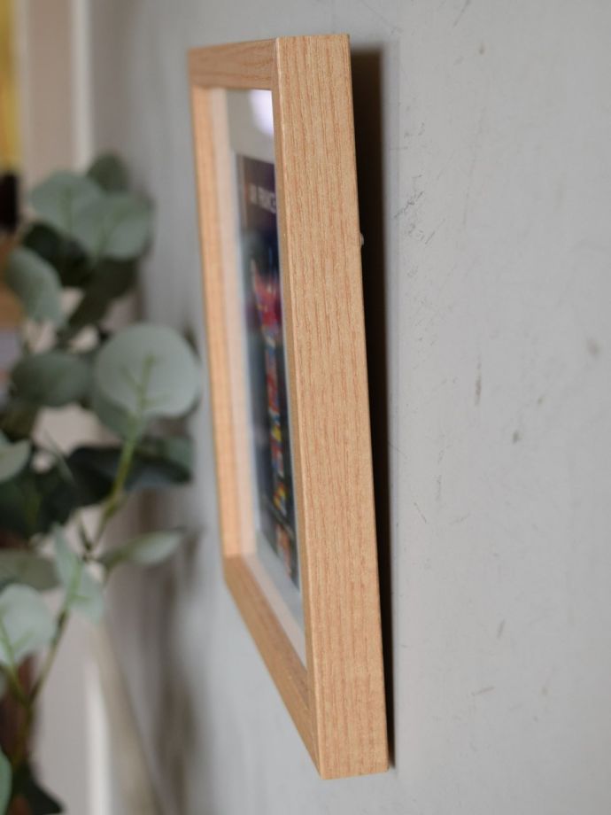 アートフレームの側面