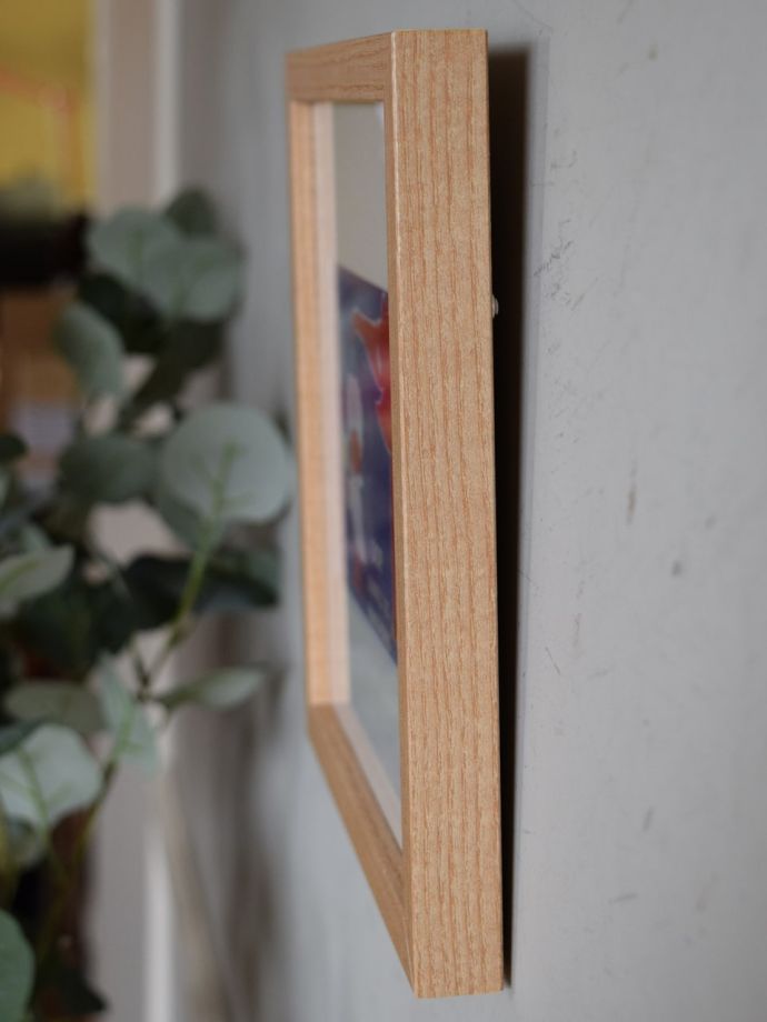 アートフレームの側面