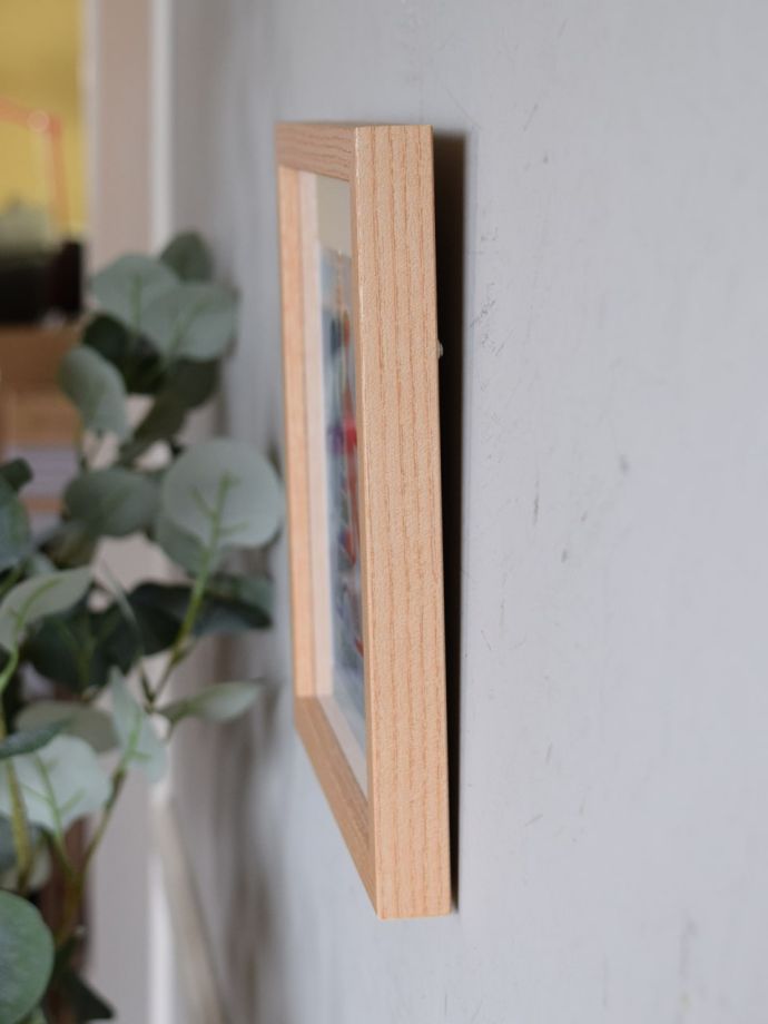 アートフレームの側面