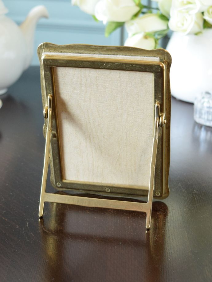 フォトフレームの裏側