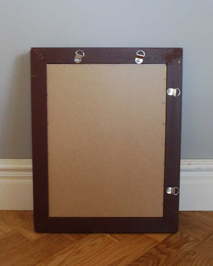 ミラー・時計　インテリア雑貨　アンティーク調のウォールミラー(ゴールド)。後ろから見ると･･･壁に取り付けて使って下さい。(n8-010)