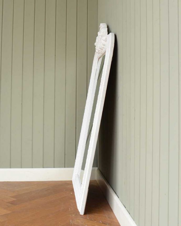 アンティーク風ミラーの側面