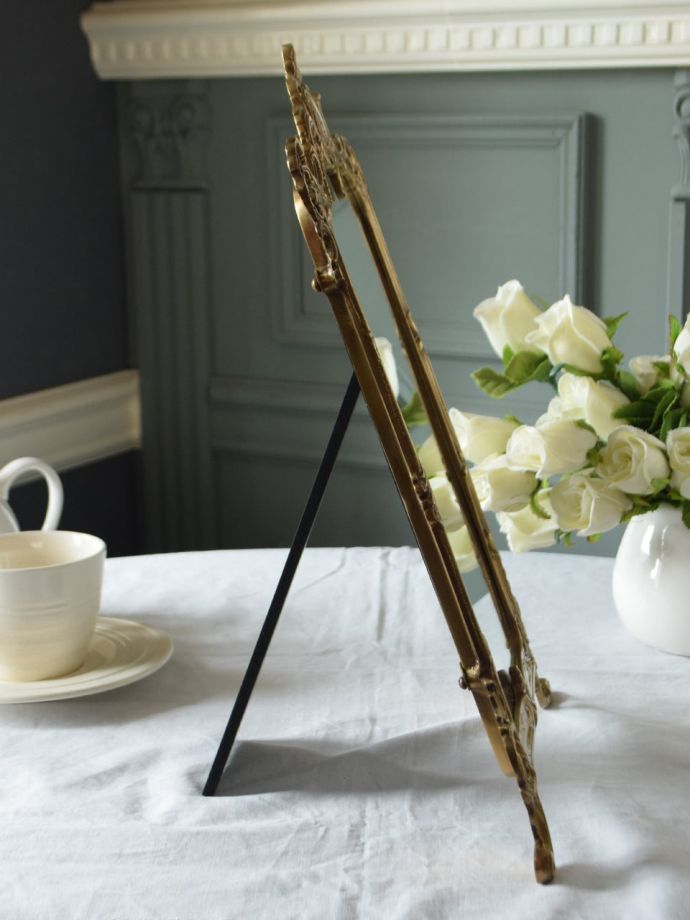 スタンドミラーの側面