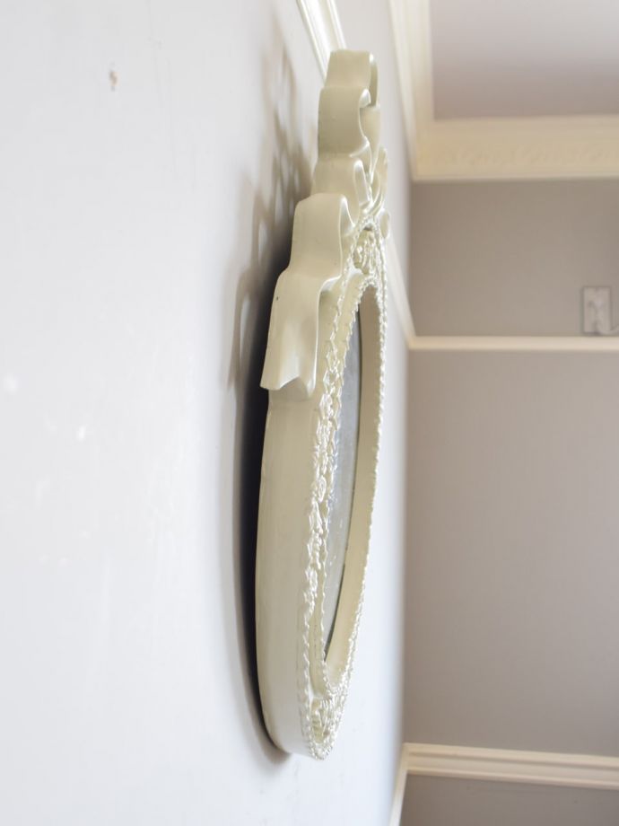 ウォールミラーの側面