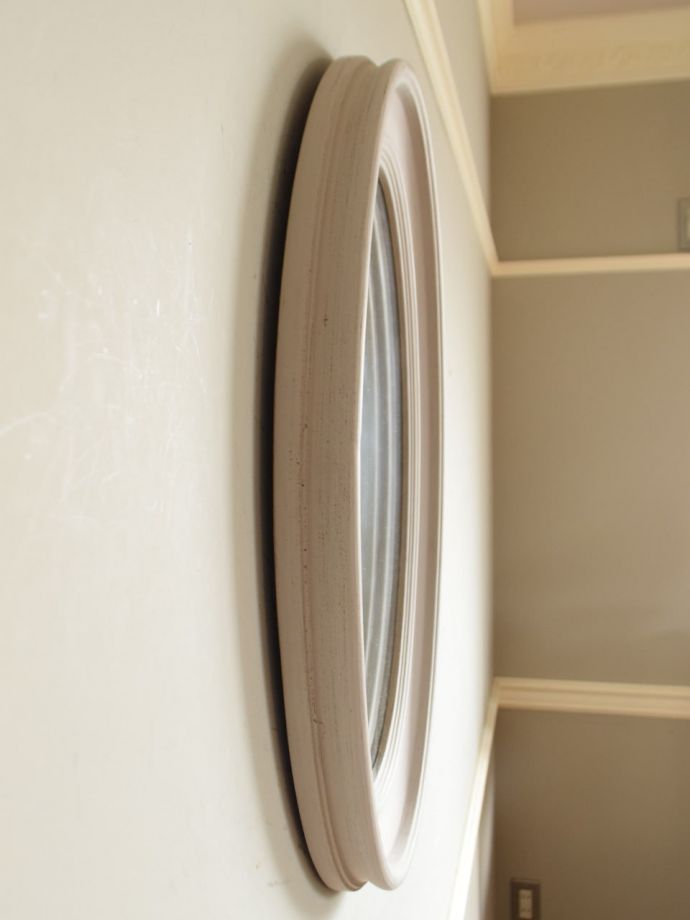 ウォールミラーの側面