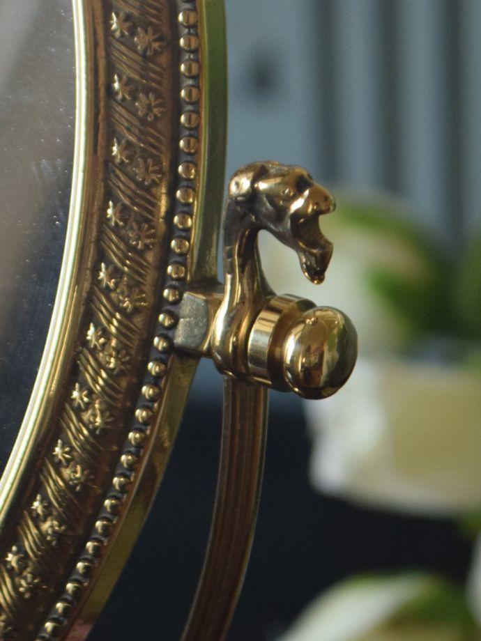 イタリア生まれのおしゃれなスタンドミラー