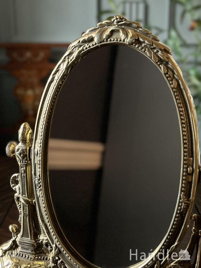 イタリア生まれのおしゃれなスタンドミラー