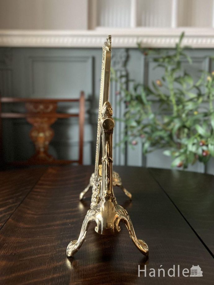 スタンドミラーの側面