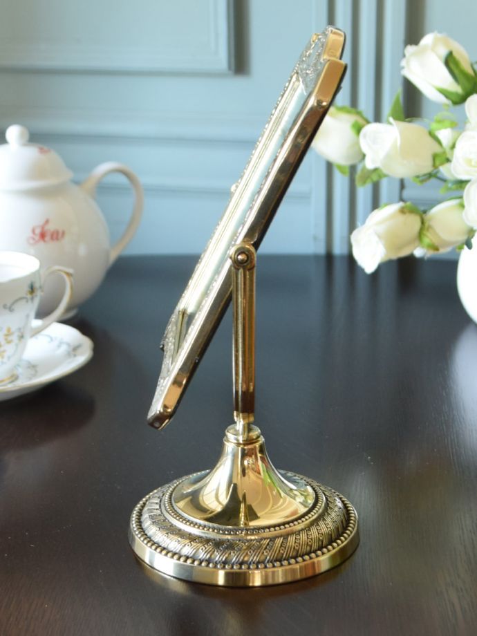 スタンドミラーの側面