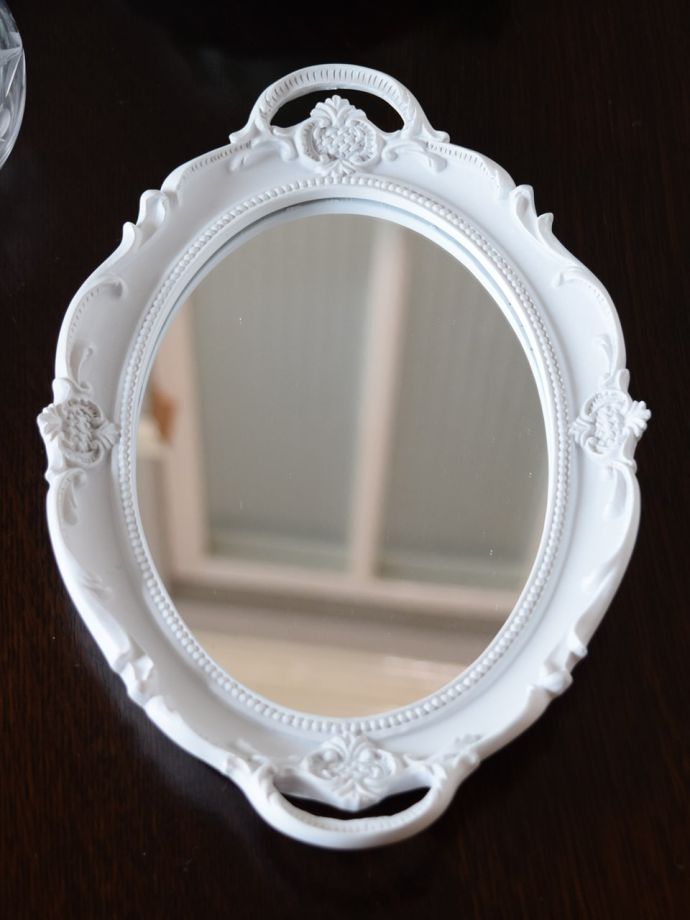 おしゃれなアンティーク風の鏡