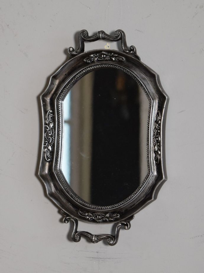 おしゃれな壁付けミラー