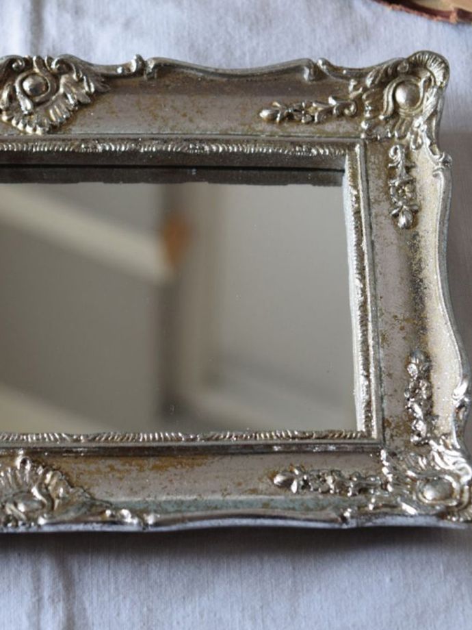 アンティーク風のおしゃれなミラートレイ