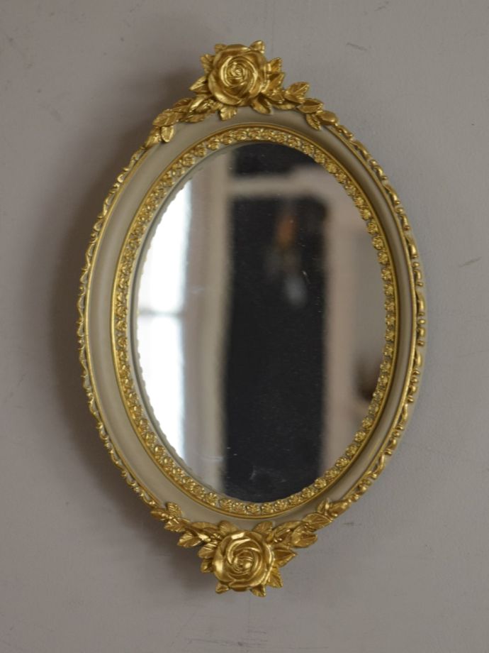 おしゃれな壁付けミラー