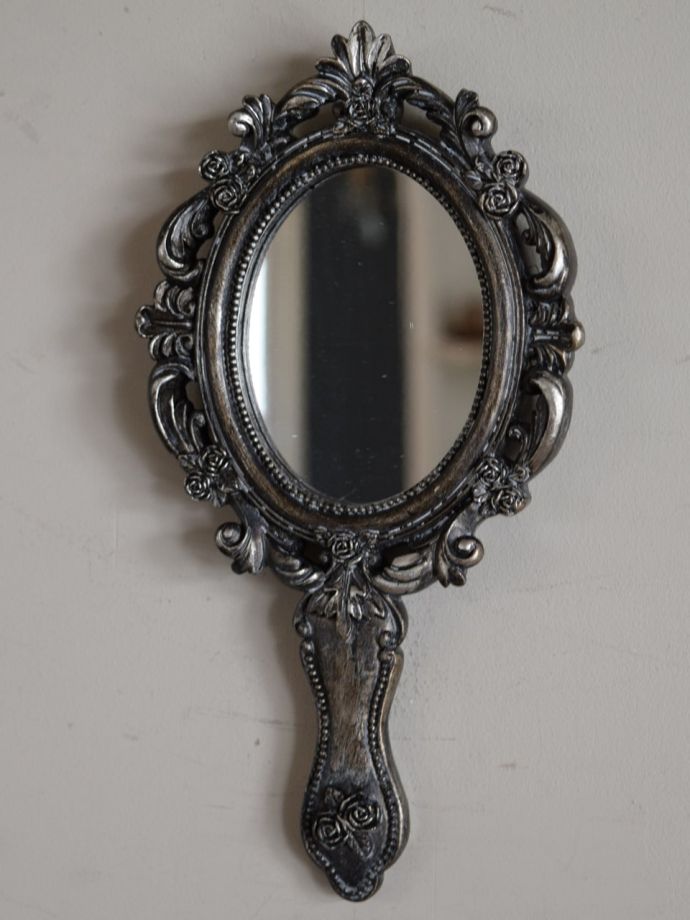 おしゃれな壁付けミラー