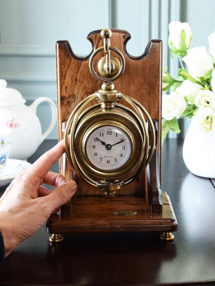 アンティーク調の時計