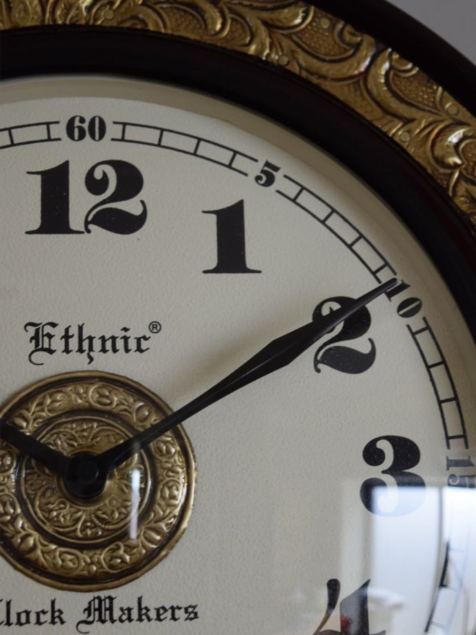 アンティーク調のおしゃれな文字盤