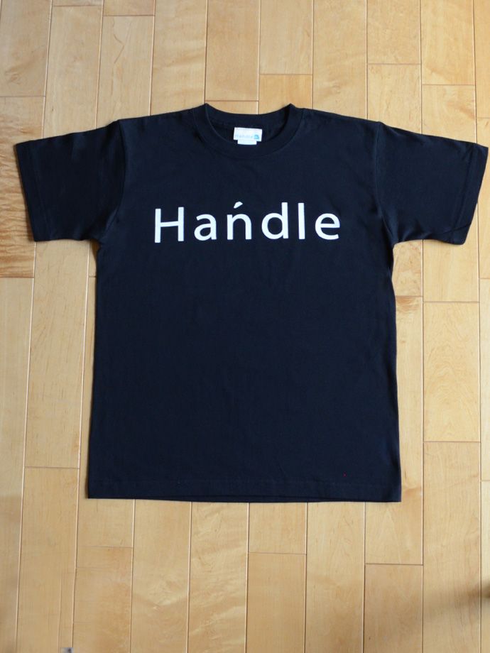 ずっと着れる定番デザイン