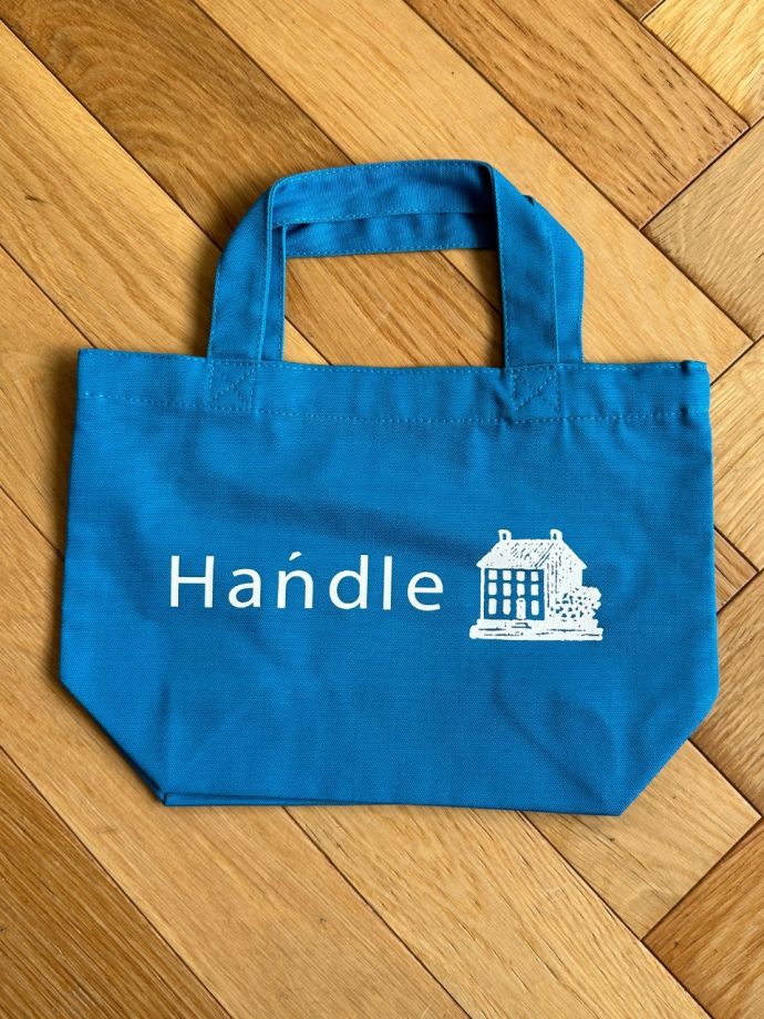 Bleu azur(ブルーアジュール)色