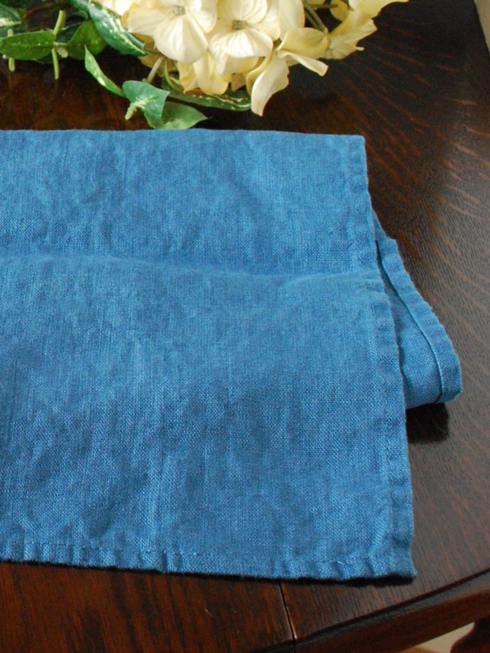 ファブリック（布）雑貨　インテリア雑貨　使うほどに柔らかくなるリネン、いろいろ便利に使えるリネンのキッチンクロス（ブルー）　リネンのキッチンクロス使うたびに柔らかく風合いがよくなるリネンのキッチンクロス、発色もとてもいいものを選びました。(n9-072)