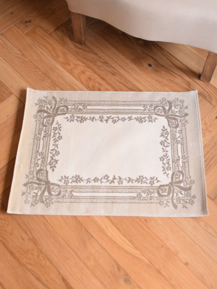 フランスらしいおしゃれなデザイン