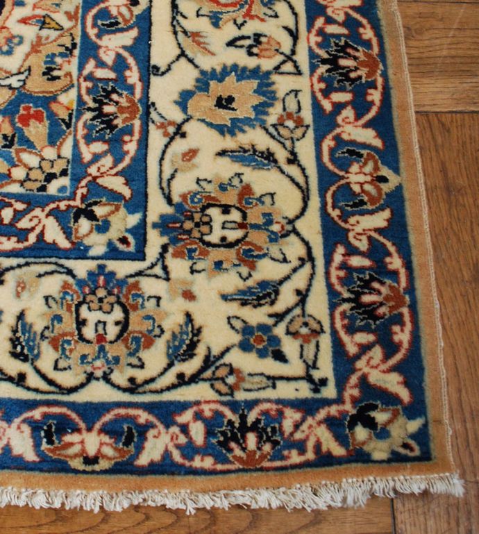 アンティーク 布製の雑貨 アンティーク雑貨 アンティーク家具との相性バツグン!ペルシャ絨毯の王様「イスファハーン」。天然染料の美しさ横糸にウール、縦糸にシルクが使われたイスファハン。(OK-5)