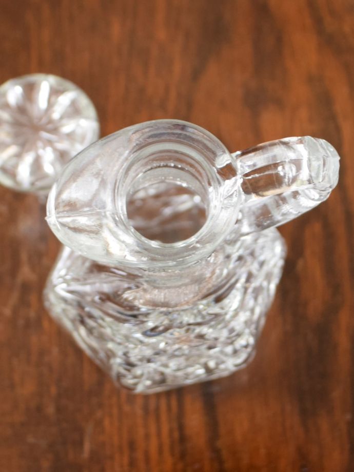 アンティーク 雑貨のガラス小物　アンティーク雑貨　プレスドグラス　上から見るとこんな感じです。(pg-6461)