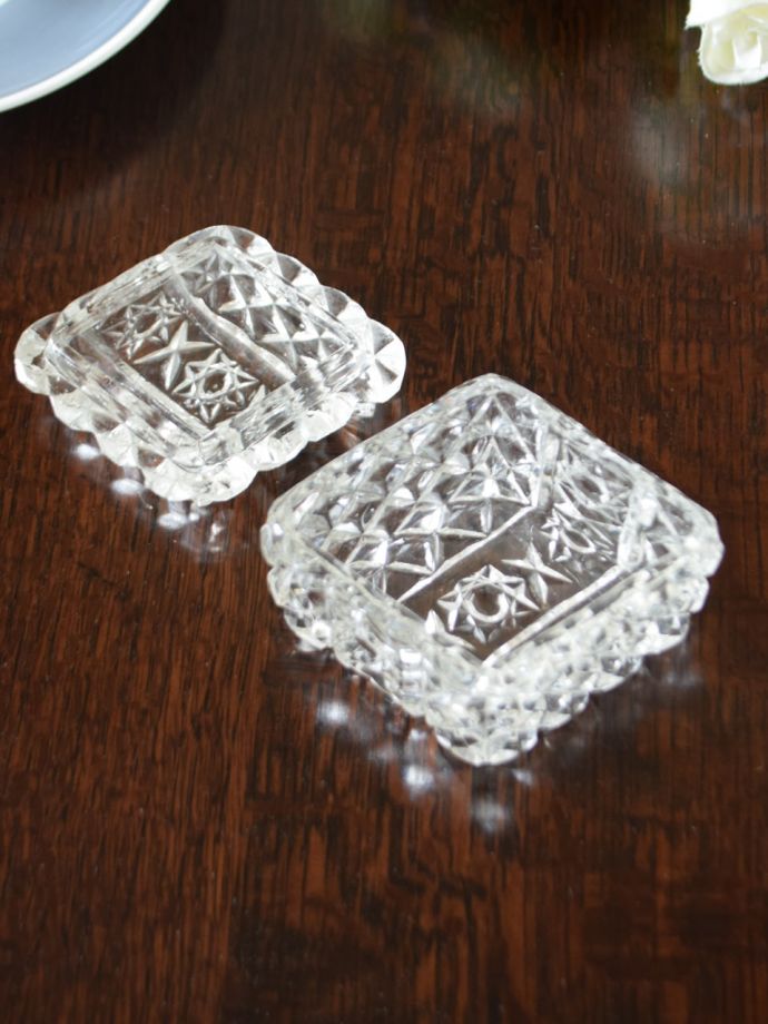 ガラスのアンティーク雑貨