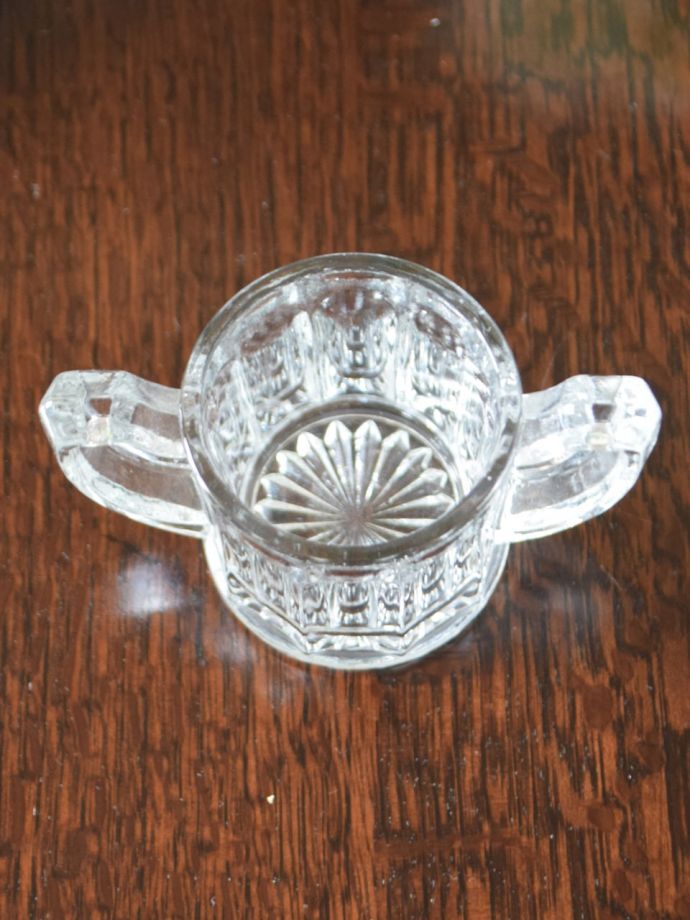 アンティークのガラス雑貨