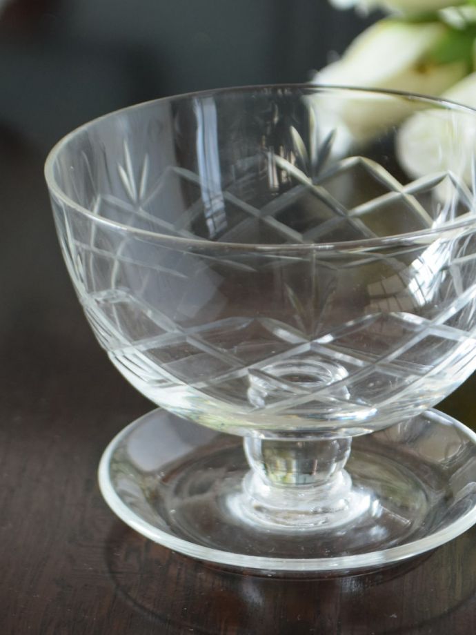 アンティークガラスの器