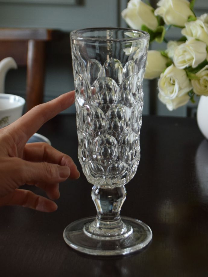 アンティークガラスの花器の大きさ