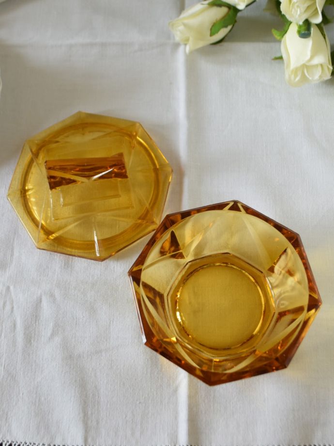 ガラスのアンティーク雑貨