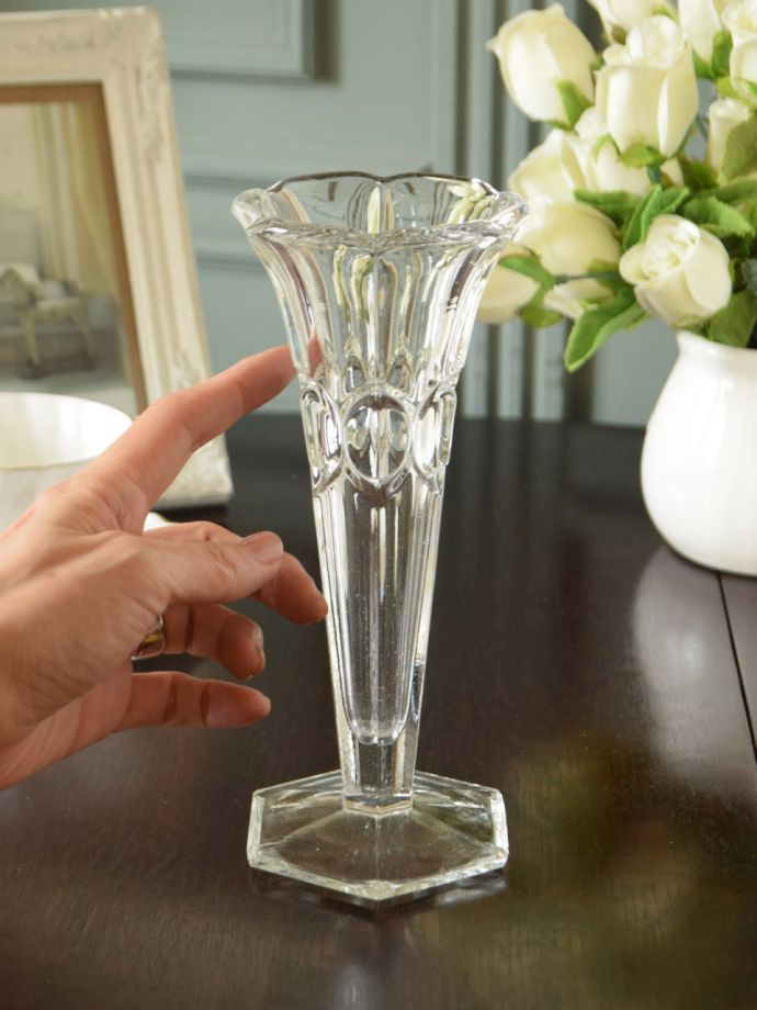 アンティークのフラワーベース